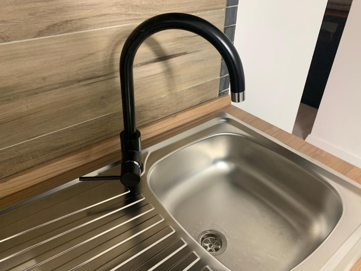 New Apartment 2 Minute From The Port 利沃诺 外观 照片