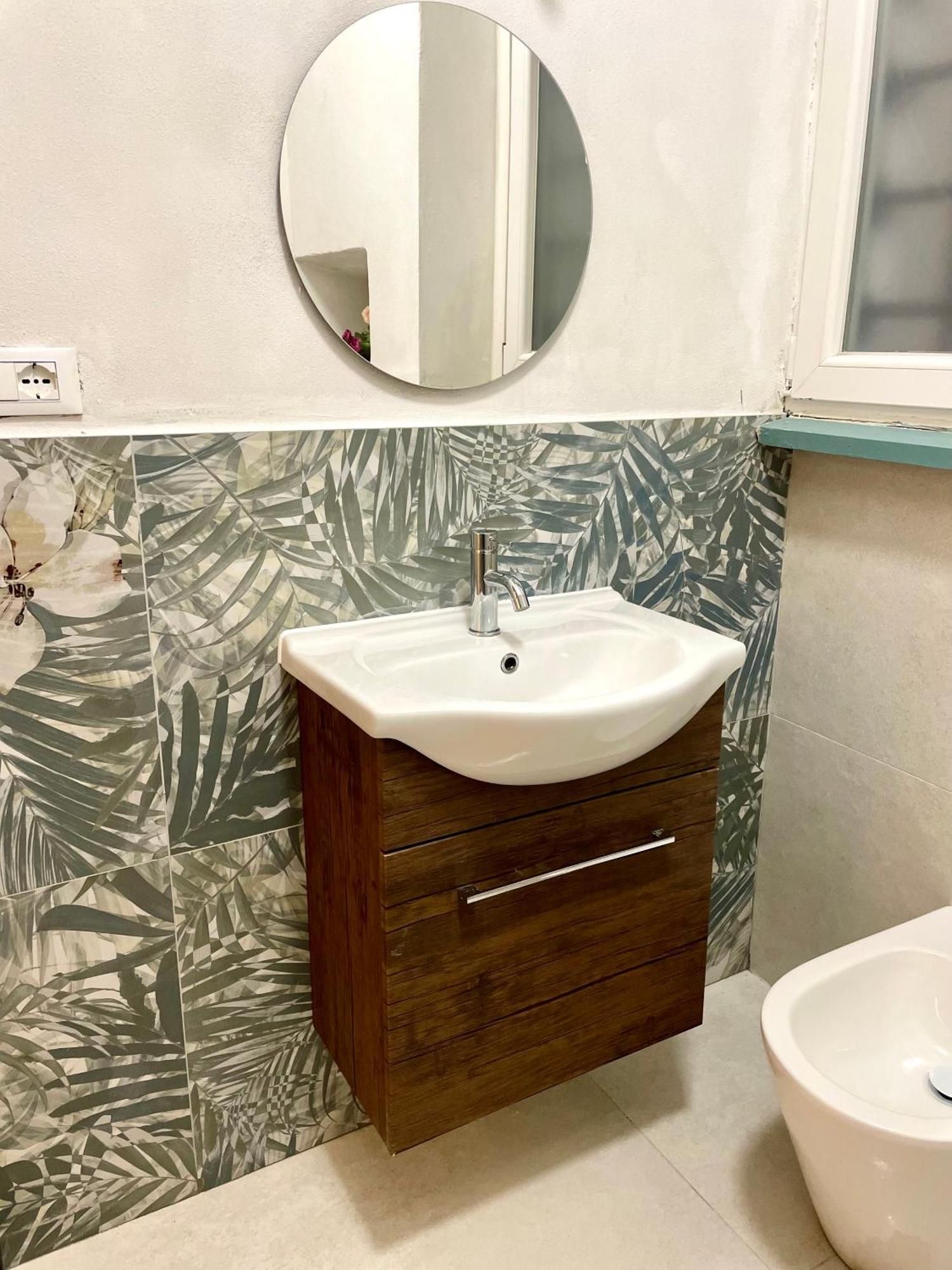 New Apartment 2 Minute From The Port 利沃诺 外观 照片