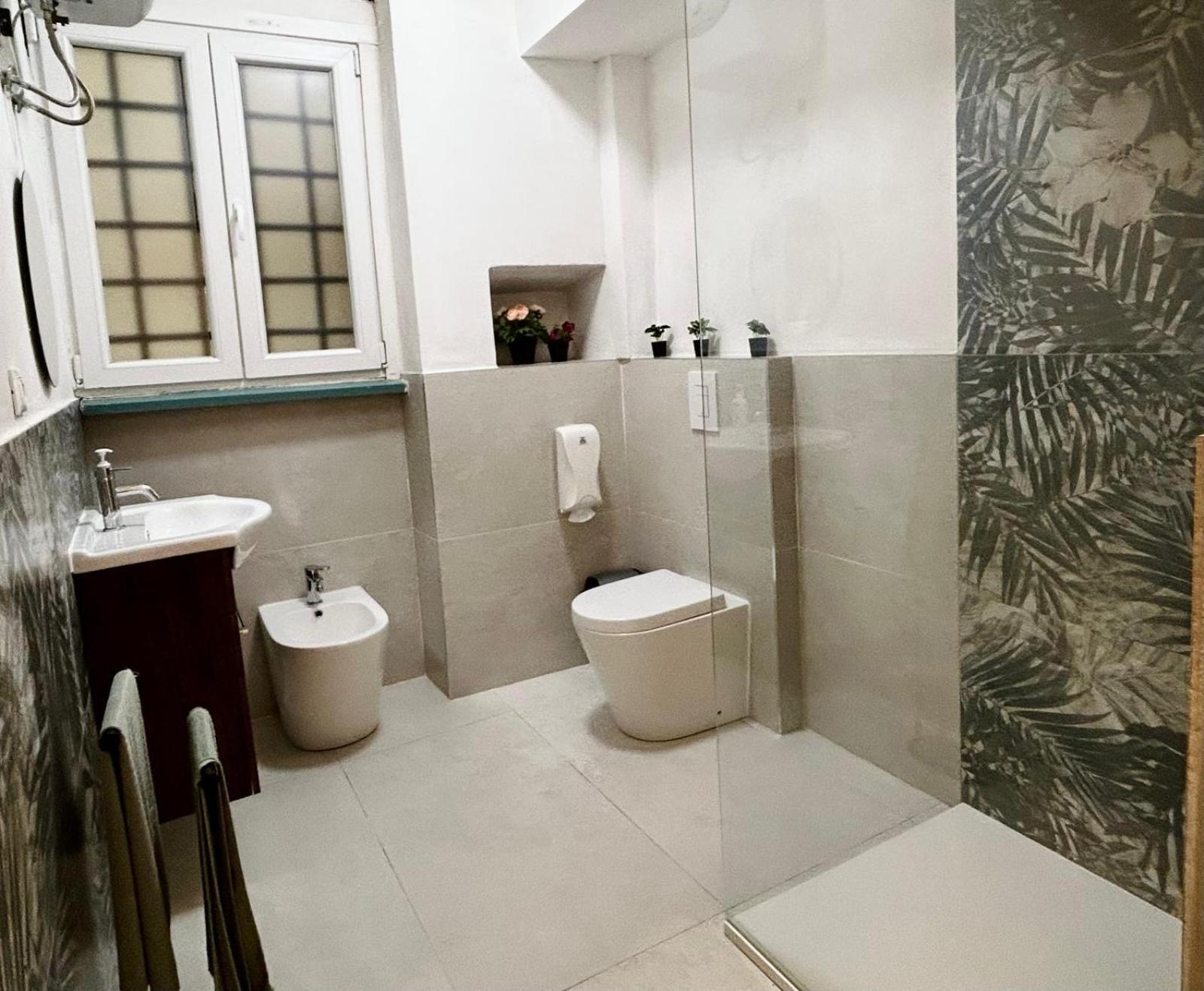 New Apartment 2 Minute From The Port 利沃诺 外观 照片