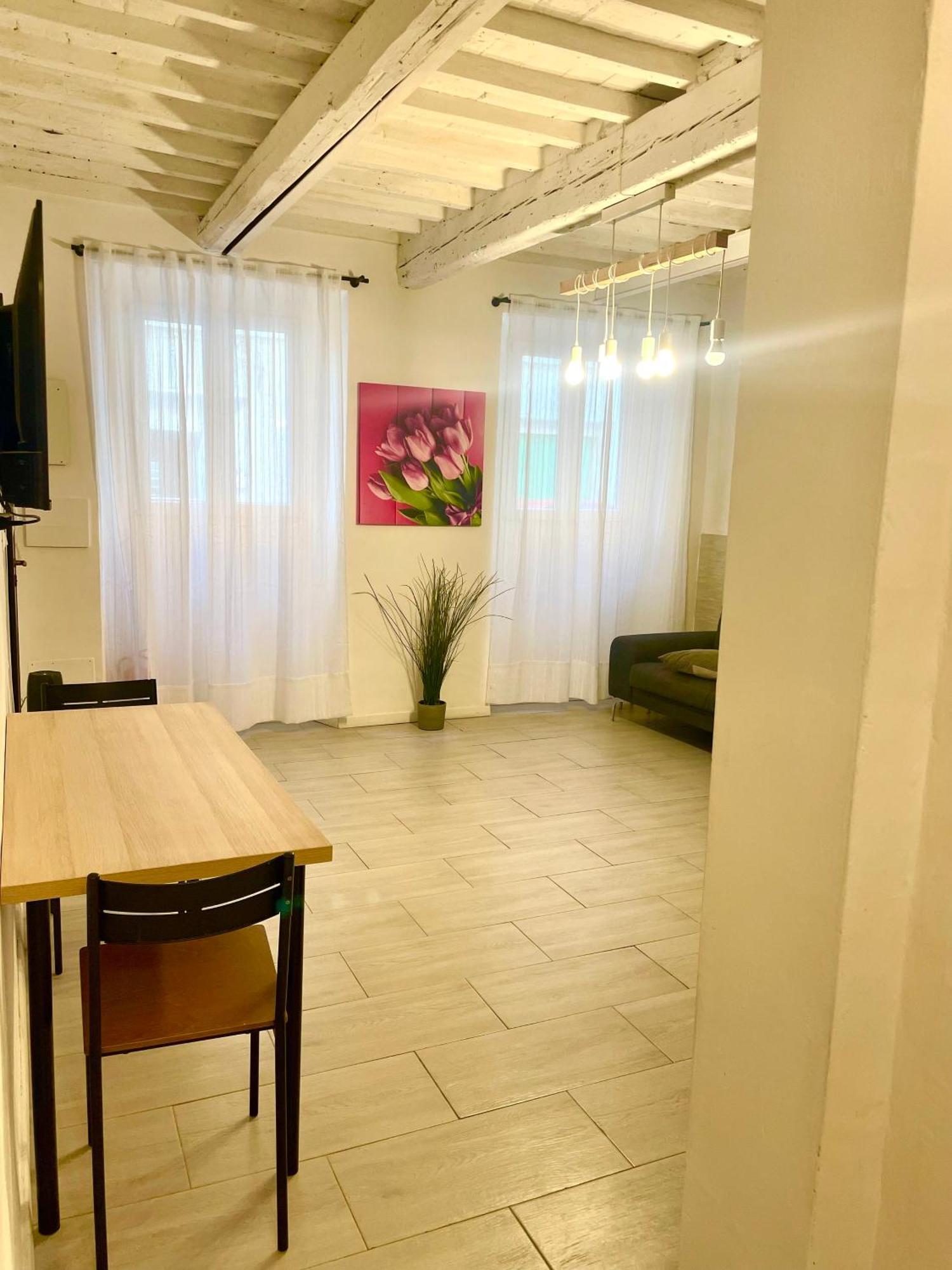 New Apartment 2 Minute From The Port 利沃诺 外观 照片
