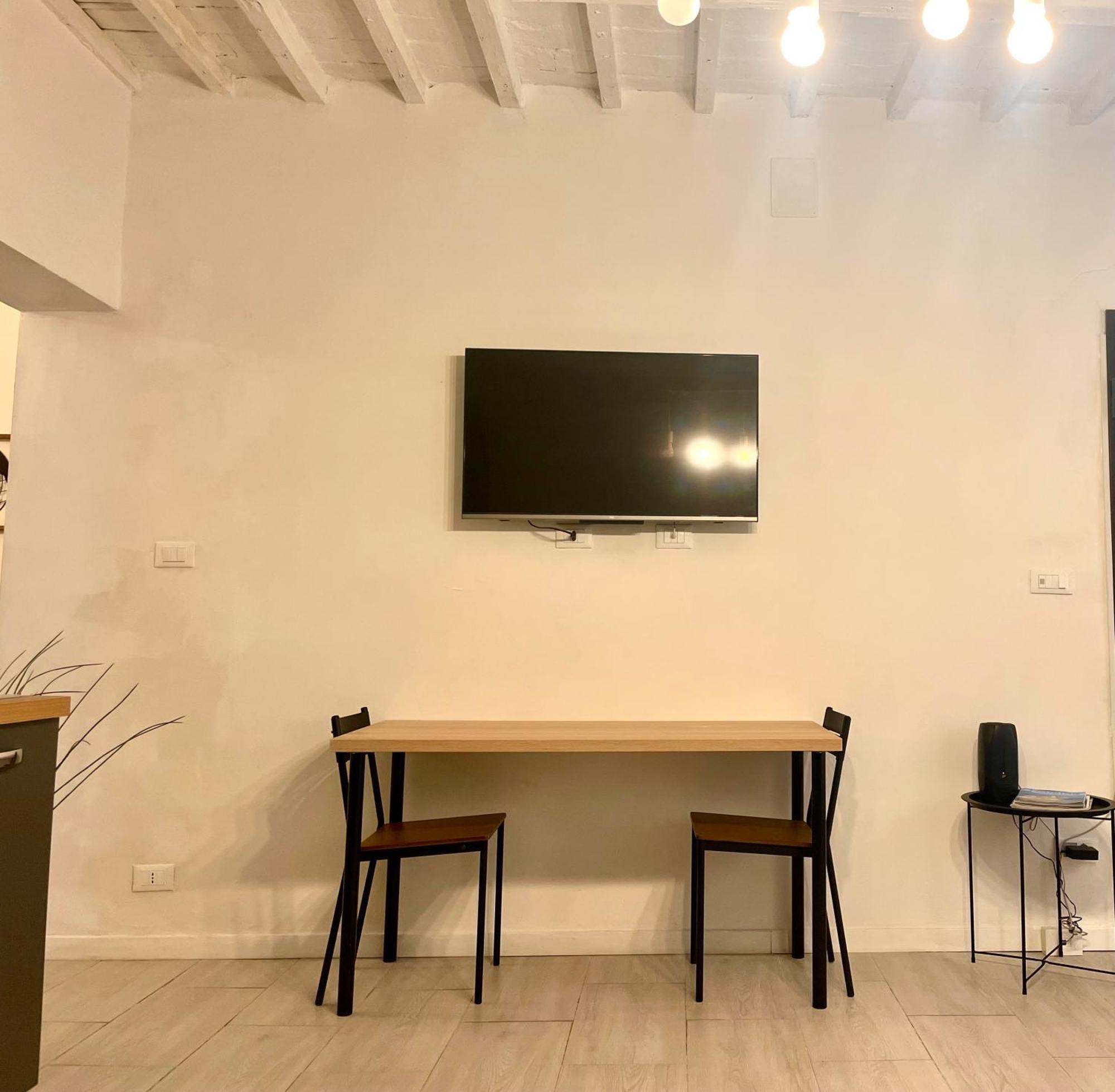 New Apartment 2 Minute From The Port 利沃诺 外观 照片